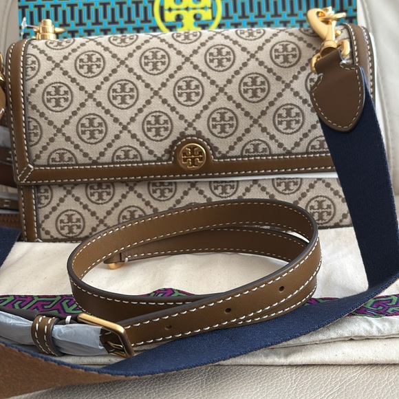 TORY BURCH T Monogram Jacquard Medium Shoulder bag - Picture 8 of 16